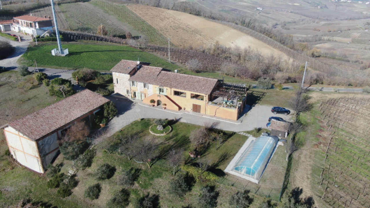 For sale cottage in quiet zone Nibbiano Emilia-Romagna foto 3